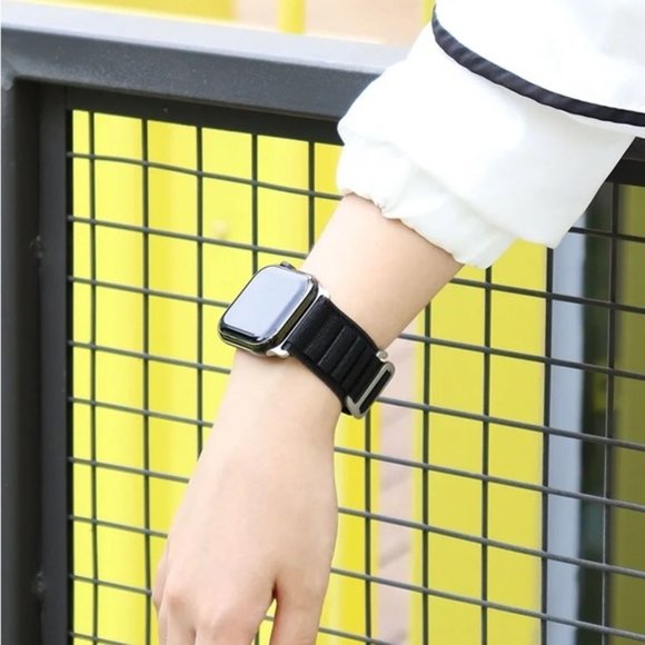 NEW BLACK Loop Adjustable Strap for Apple Watch - Picture 4 of 6